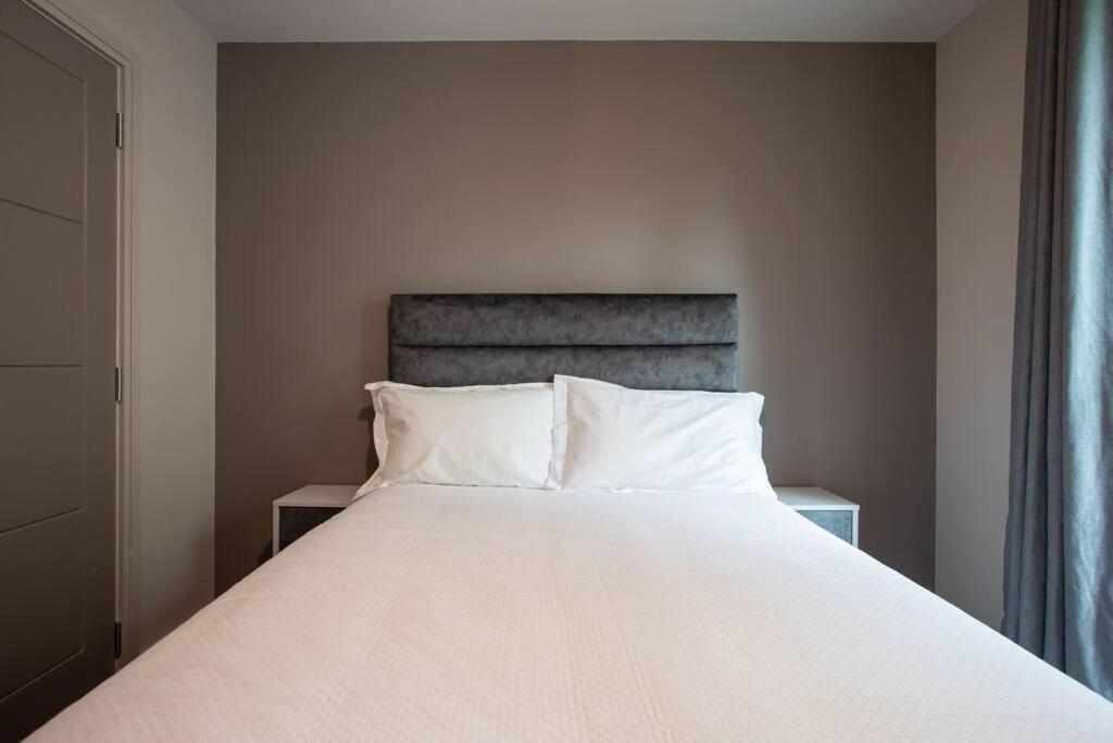 Modern 2Br With Balcony Next To The City Airport Bhd - Free Parking ベルファスト エクステリア 写真