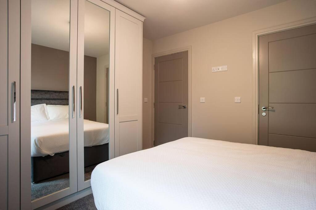 Modern 2Br With Balcony Next To The City Airport Bhd - Free Parking ベルファスト エクステリア 写真